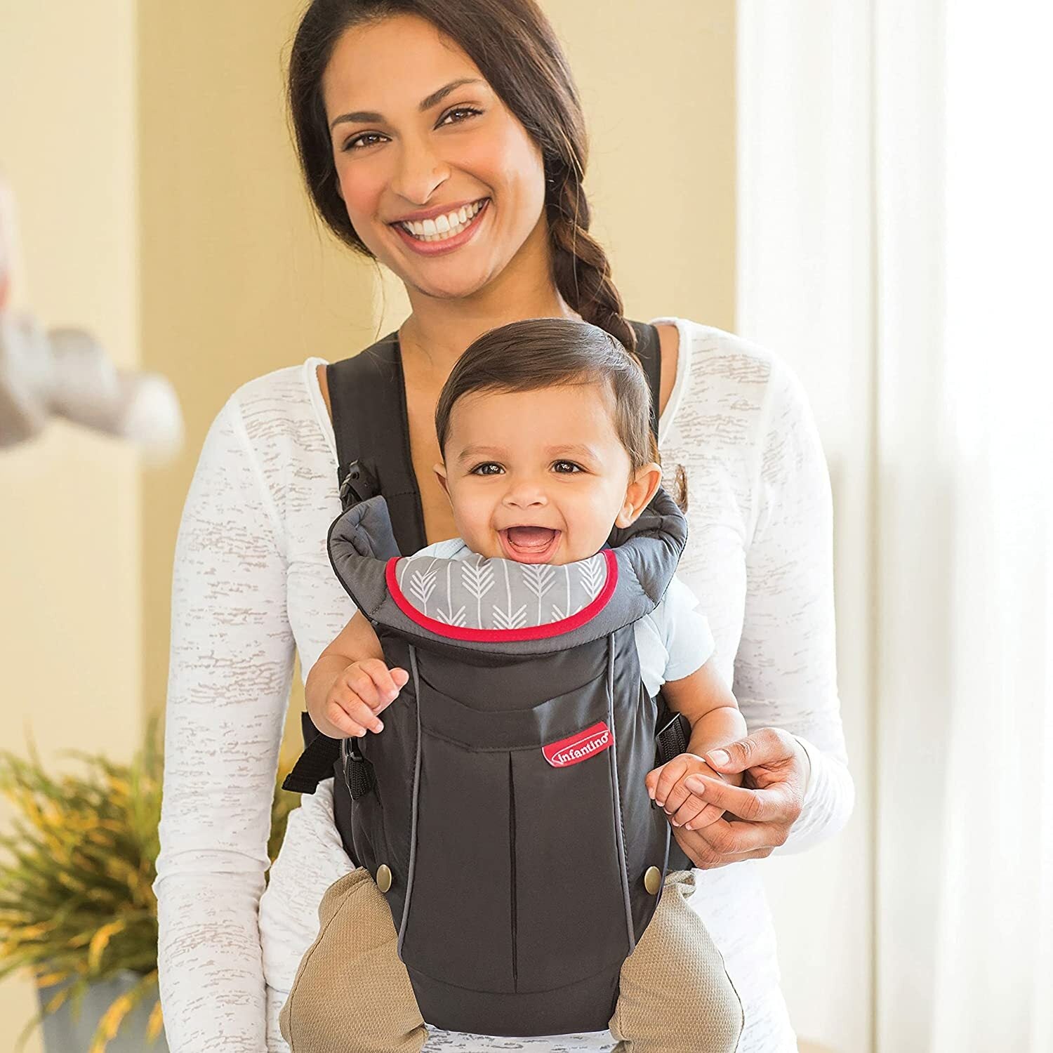Infantino Swift Classic Baby Carrier Newborn Adjustable Strap Black